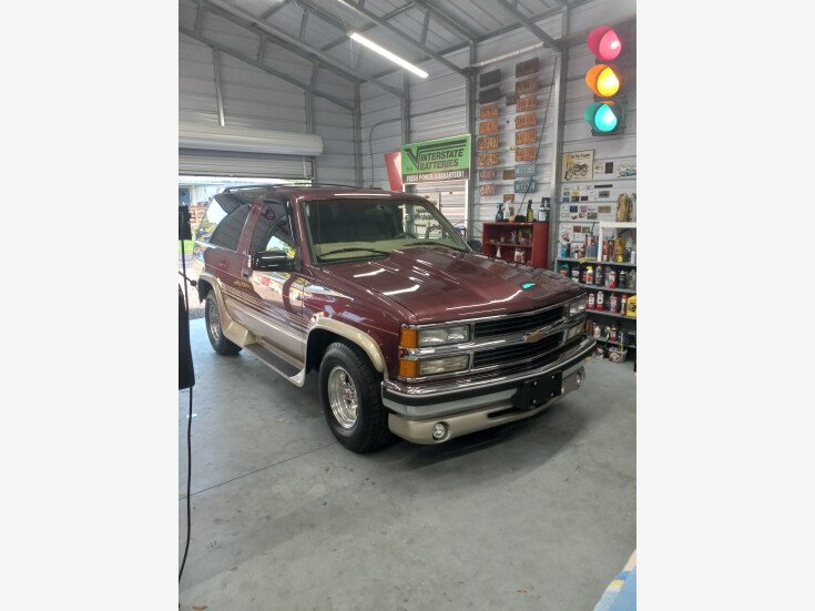 Thumbnail Photo undefined for 1997 Chevrolet Tahoe 2WD 2-Door